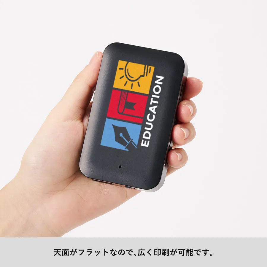 乾電池式モバイルチャージャー（単3乾電池×3本）