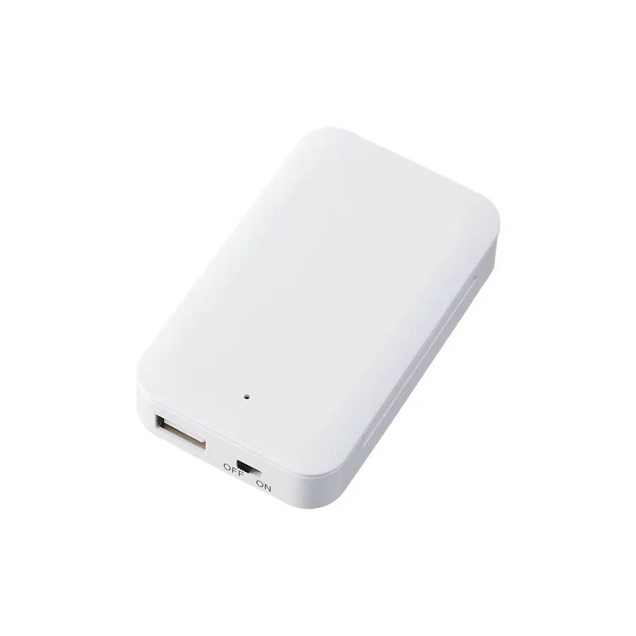 乾電池式モバイルチャージャー（単3乾電池×3本）
