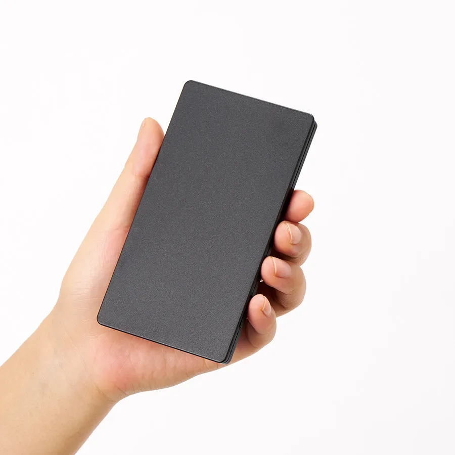 全面印刷できるモバイルチャージャー4000フラット